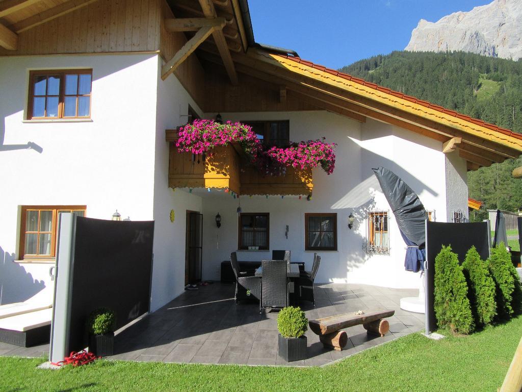 Alpen-Chalet Ehrwald Eksteriør bilde