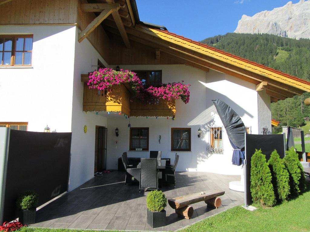 Alpen-Chalet Ehrwald Eksteriør bilde